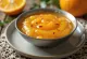 Krydret appelsin-lime sauce serveret