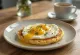 Crumpets med æg, gyldenbrune, bløde kager