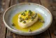 Kapers-lime-ingefærsauce serveret