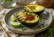 BBQ grillet avocado serveret