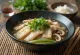 Kiritanpo nabe med shimeji-svampe, japansk suppe serveret